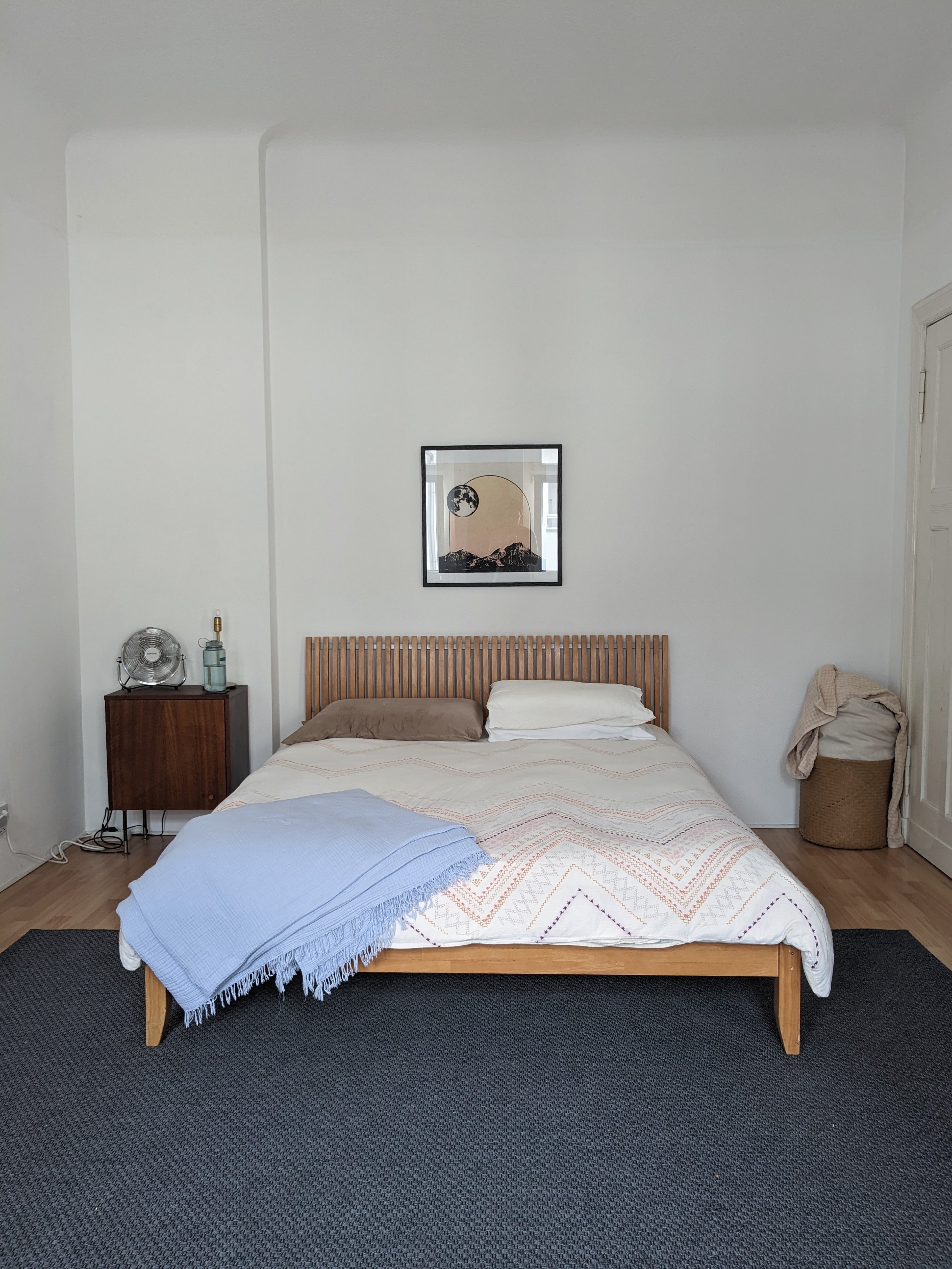 Bright Short Term Unfurnished Flat in P-Berg — photo 3