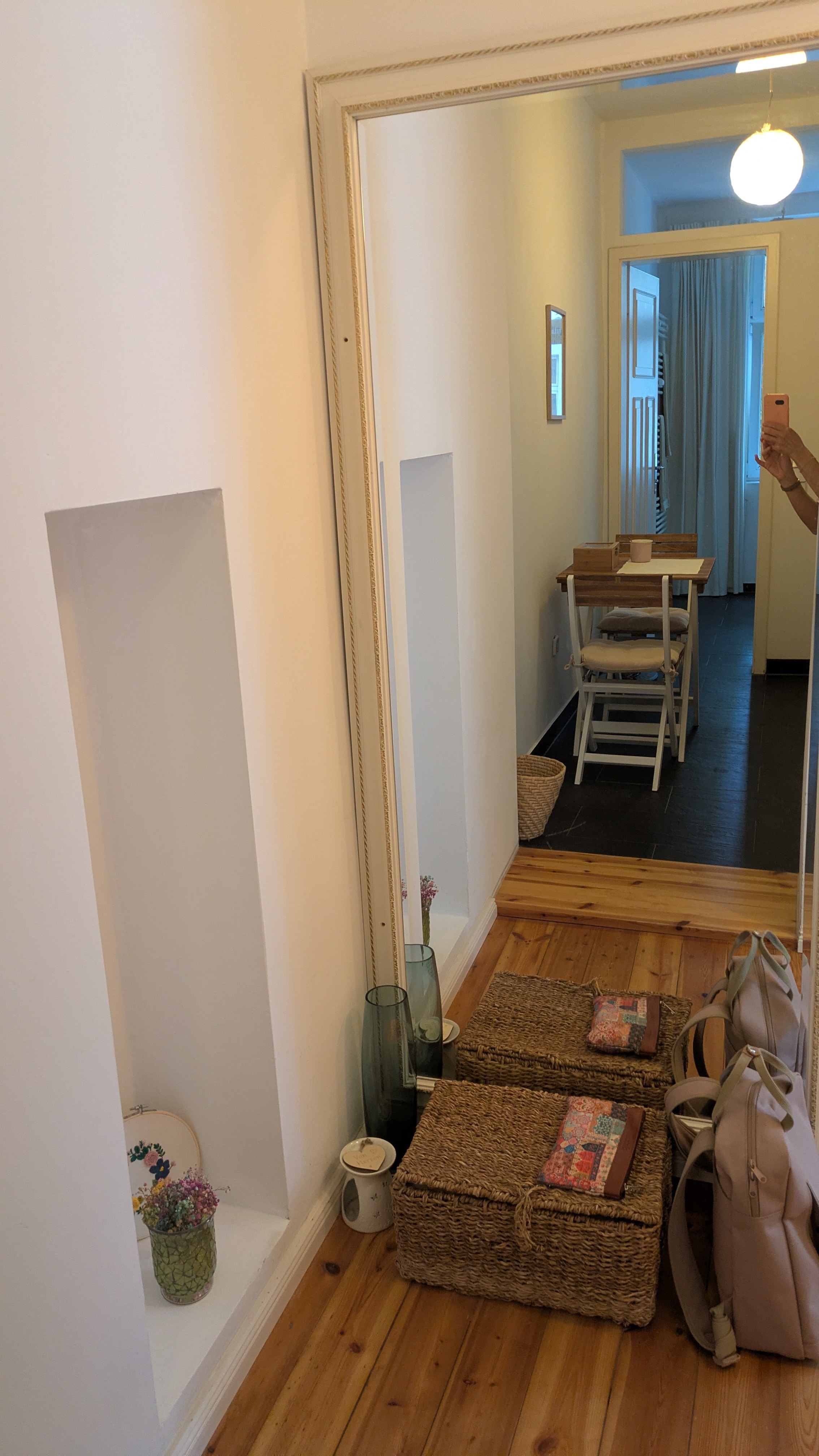 615e warm.1 Zimmer Apartment. Nur für Frauen. Nur für eine Person.Keine Haustiere. Unmöbliert.  — photo 4
