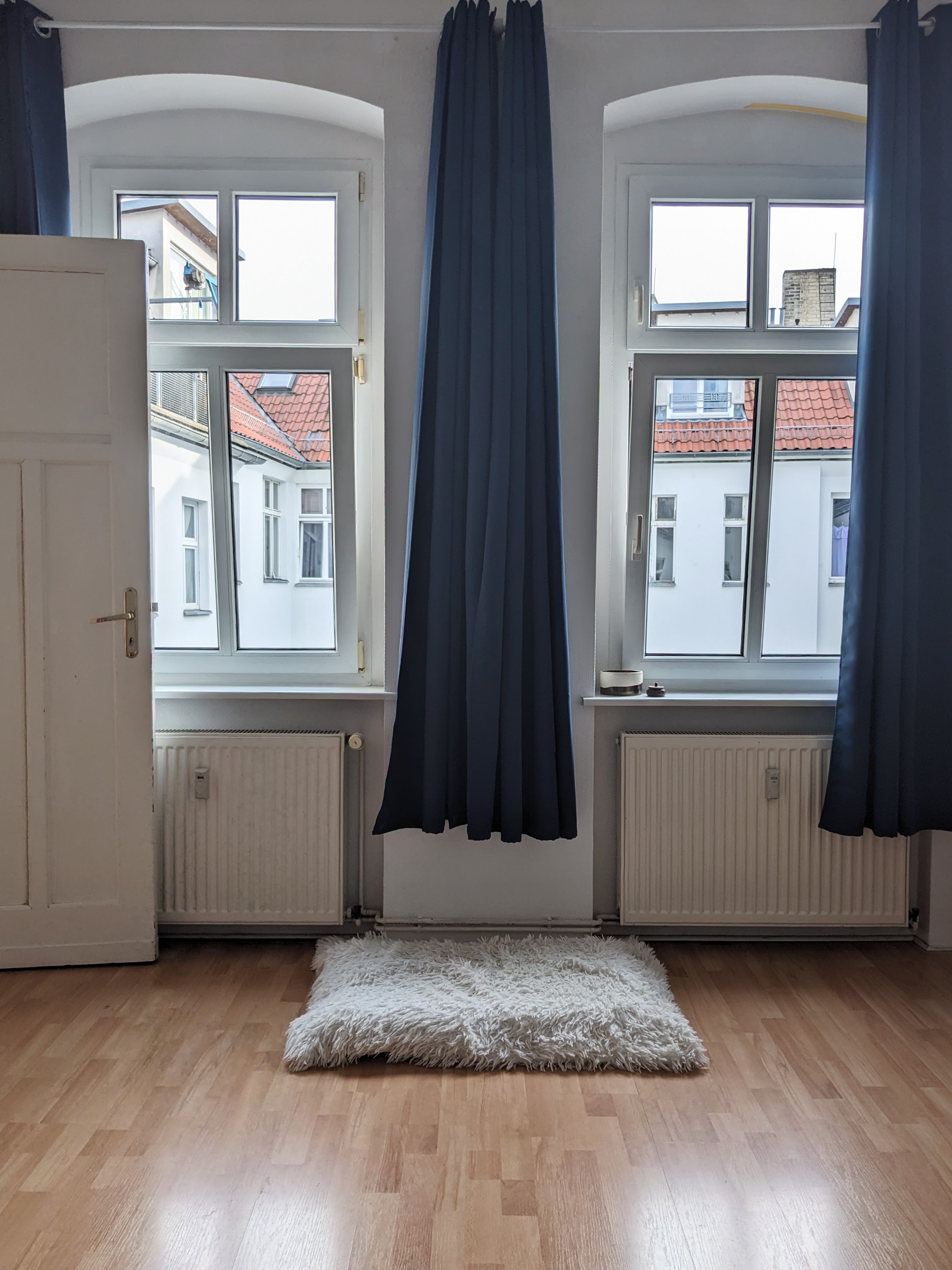 Bright Short Term Unfurnished Flat in P-Berg — photo 5