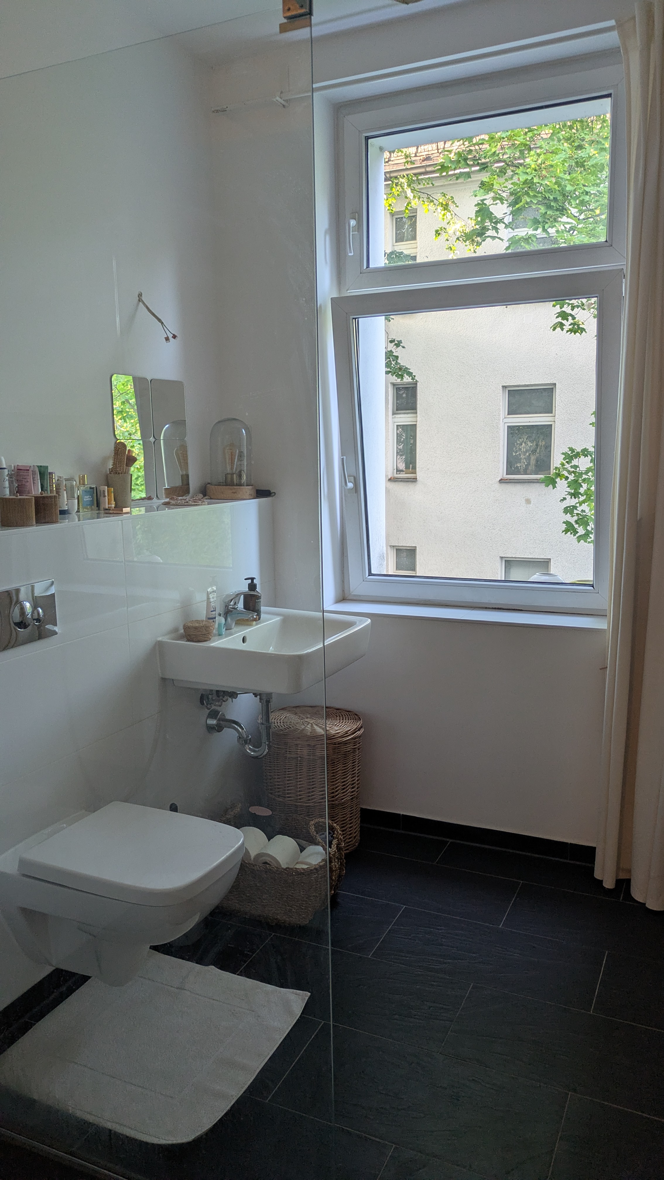 615e warm.1 Zimmer Apartment. Nur für Frauen. Nur für eine Person.Keine Haustiere. Unmöbliert.  — photo 5